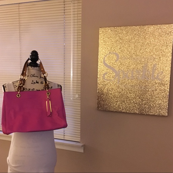 emma & Sophia Handbags - Hot pink Emma & Sophia pebble leather bag EUC